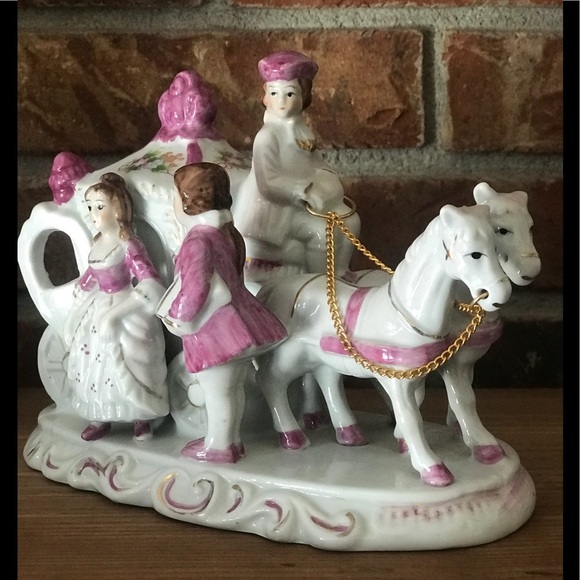 Rare Vintage Victorian Porcelain Horse Carriage‼️FINAL SALE - Picture 3 of 16